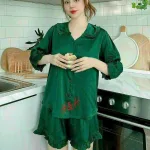 Đồ bộ quần đùi áo tay dài cổ sen màu trơn