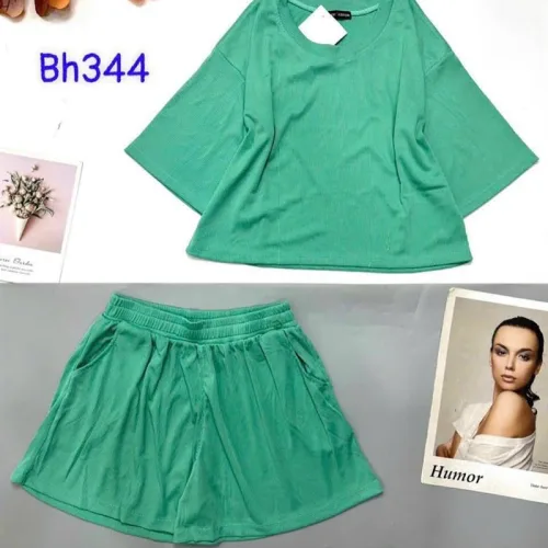 Đồ bộ quần đùi áo tay lửng màu trơn