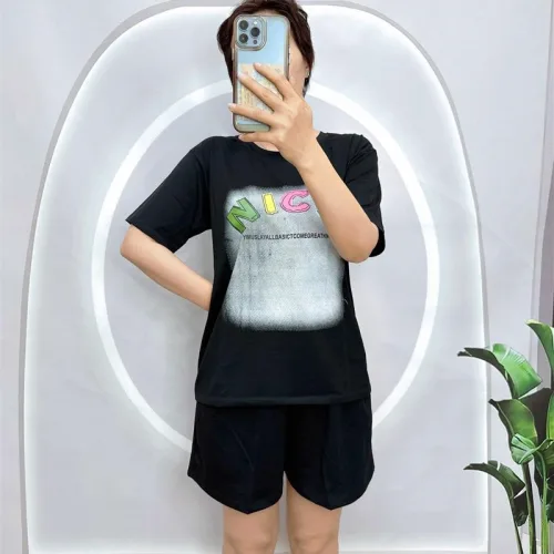 Đồ bộ quần đùi áo tay ngắn cổ tròn in chữ