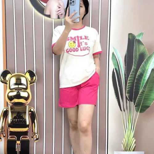 Đồ bộ quần đùi áo tay ngắn cổ tròn in chữ