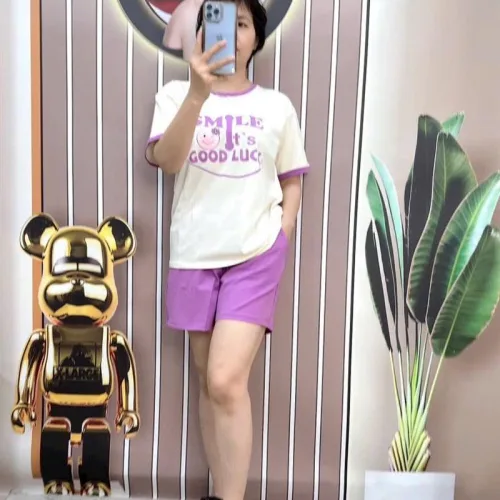 Đồ bộ quần đùi áo tay ngắn cổ tròn in chữ