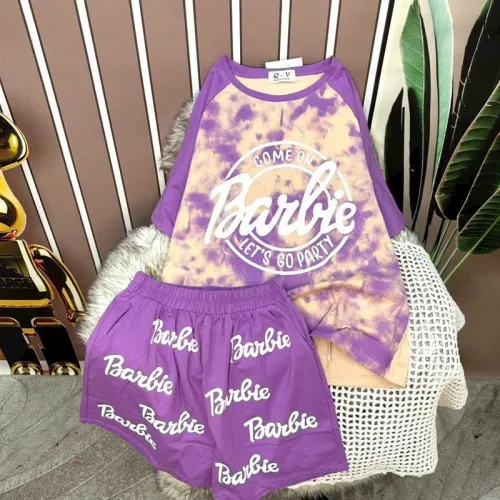 Đồ bộ quần đùi áo tay ngắn cổ tròn in chữ barbie
