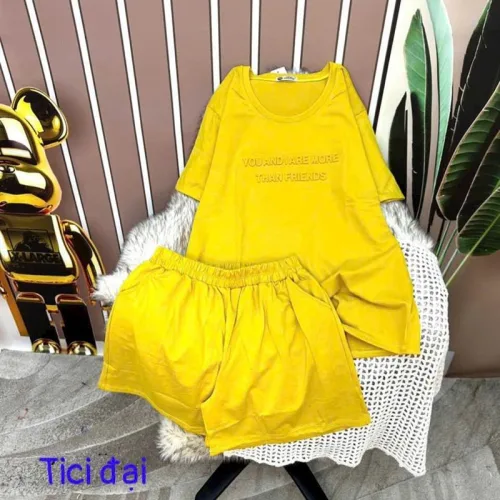 Đồ bộ quần đùi áo tay ngắn cổ tròn in chữ form rộng