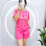 Đồ bộ quần đùi áo tay ngắn cổ tròn in chữ peace