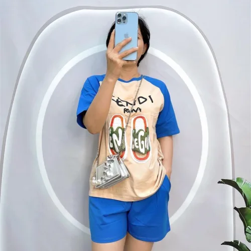 Đồ bộ quần đùi áo tay ngắn cổ tròn in hình dép