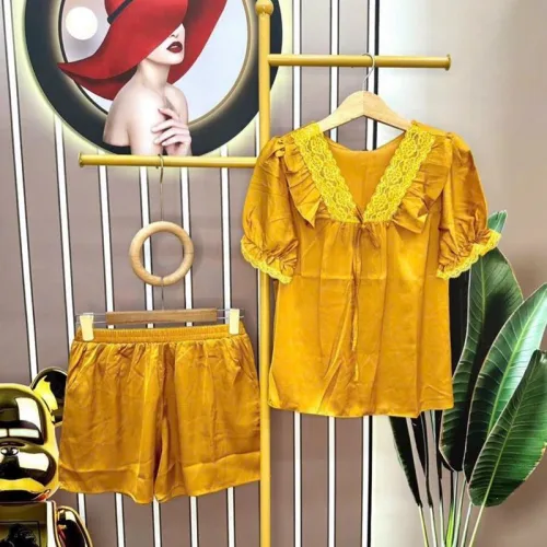 Đồ bộ quần đùi áo tay ngắn cổ v phối ren màu trơn