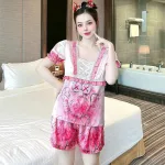 Đồ bộ quần đùi áo tay ngắn cổ vuông hoạ tiết