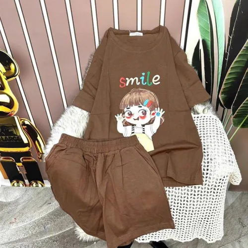 Đồ bộ quần đùi áo tay ngắn in hình bé gái