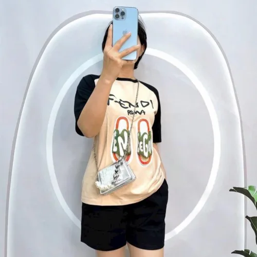 Đồ bộ quần đùi áo tay ngắn in hình đôi dép