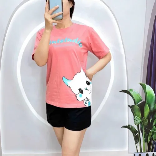 Đồ bộ quần đùi áo tay ngắn in hình mèo trắng bên hông eo