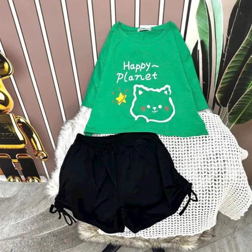Đồ bộ quần đùi đen rút dây áo tay ngắn in hình