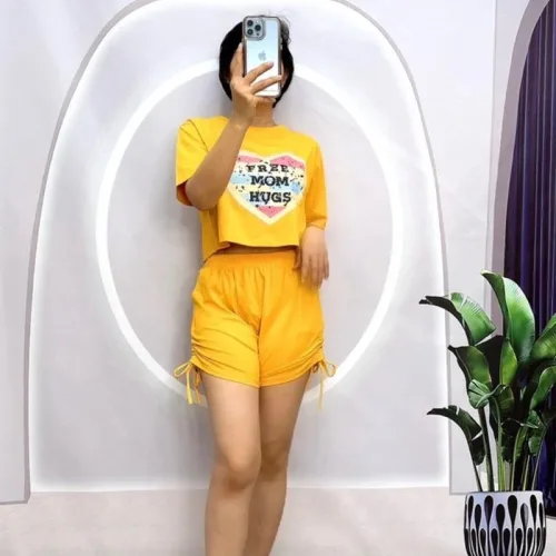 Đồ bộ quần đùi rút dây áo crop tay ngắn in hình