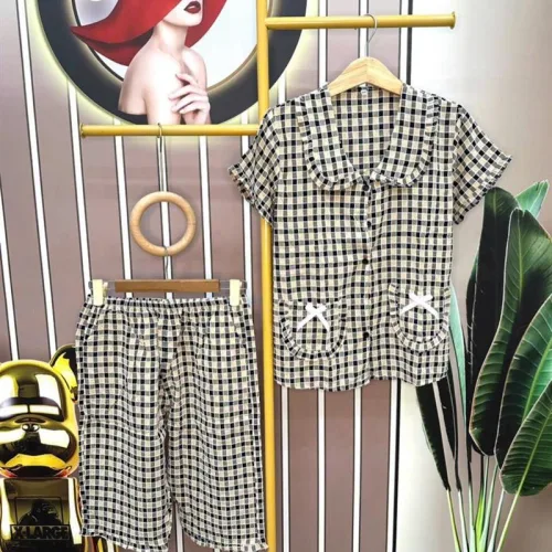 Đồ bộ quần lửng áo tay ngắn cổ lá sen caro