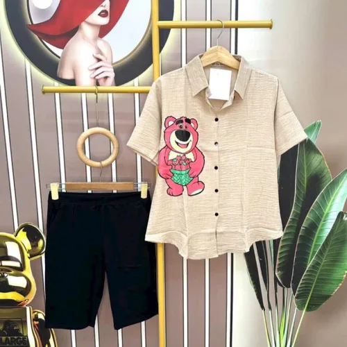 Đồ bộ quần ngố đen áo sơ mi tay ngắn cổ bẻ in hình