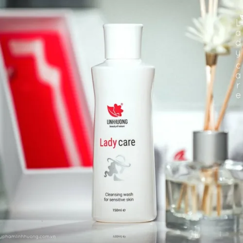 Dung Dịch Vệ Sinh Phụ Nữ Lady Care Linh Hương