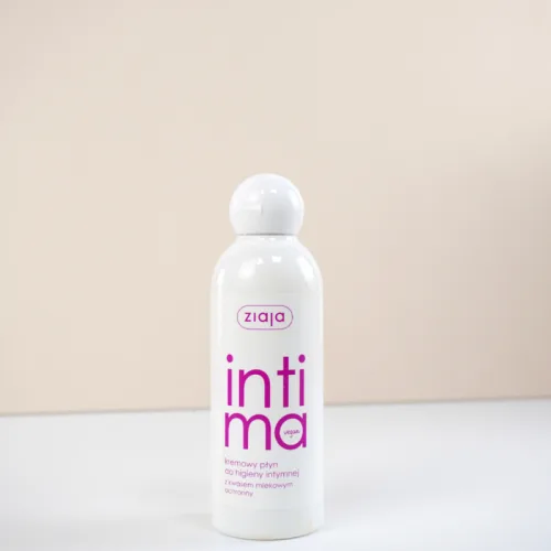 Dung Dịch Vệ Sinh Phụ Nữ Ziaja Intimate 200ml Màu Hồng