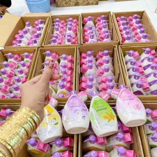 Sữa Tắm Nước Hoa Charme Miracle 1000ml Hương Hoa Hồng