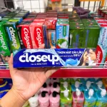 Kem Đánh Răng CLOSEUP Băng Tuyết Sạch Khuẩn 99% 230g