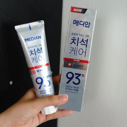 Kem Đánh Răng Median Màu Trắng  Dental IQ 93% White 120g