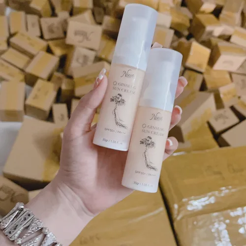 Kem Chống Nắng Rể Sâm Nicos Beauty