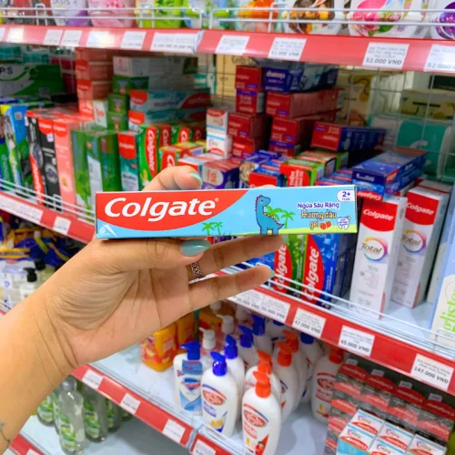 Kem Đánh Răng Colgate Ngừa Sâu Răng Em Bé 2+ Tuổi Hương Dâu 40g - Màu Xanh