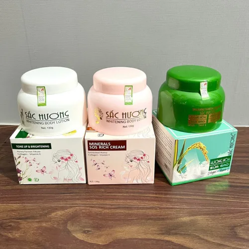 Kem Dưỡng Da Body Sắc Hương Hương Hoa Sữa Gạo - Hộp Màu Xanh 130ml