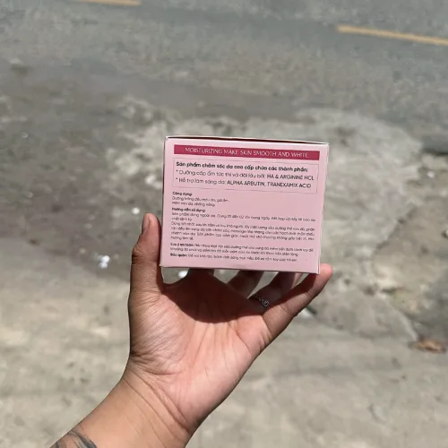 Kem Dưỡng Da Body Sắc Hương Plus - Hộp Màu Hồng 130ml