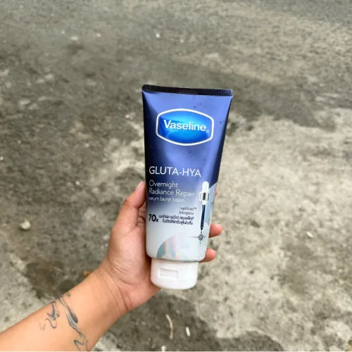 Kem Dưỡng Thể Vaseline Màu Xanh 70X Gluta Hya Overnight - Phiên Bản Mới