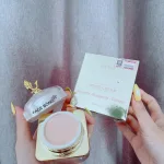 Kem Face Bông Onaya Dưỡng Trắng Da Ngừa Nám
