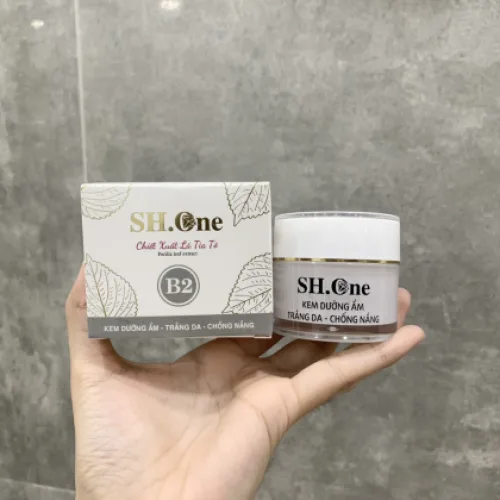 Kem Face Dưỡng Ẩm Trắng Da B2 SH One Trắng Chiết Xuất Lá Tía Tô