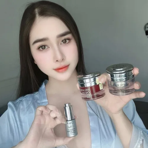 Kem Face Lười Queenie Skin Phiên Bản Mini Thượng Hạng 10g