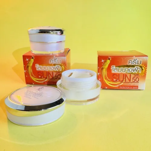 Kem Face Nhân Sâm Thái Lan Premium Ginseng Ban Ngày 20g/Hộp