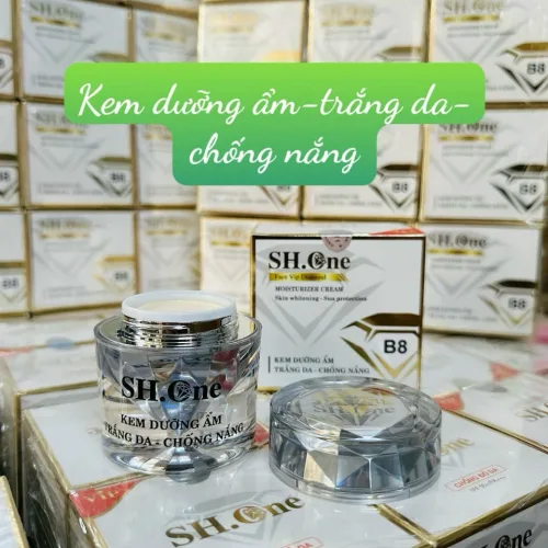 Kem Face SH One B8 Màu Trắng Dưỡng Ẩm Trắng Da