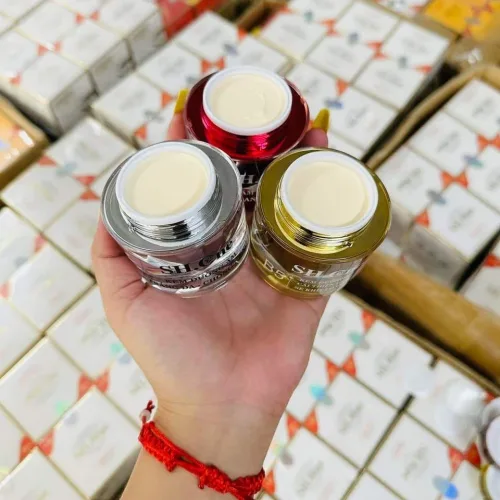 Kem Face SH One B8 Màu Trắng Dưỡng Ẩm Trắng Da