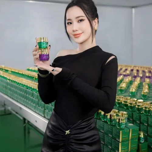 Kem Face Tím Giảm Nám Soo Young Mini Green Algae Melasma Cream