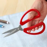Kéo Cắt Đa Năng - Kéo Cắt 013 Làm Bằng Thép Không Rỉ Màu Đỏ 17x9x1,5cm