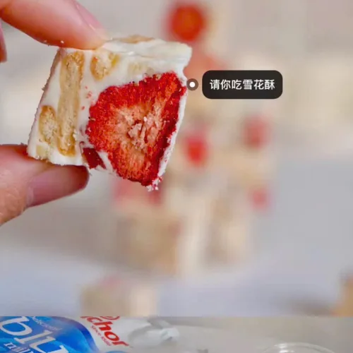 Kẹo Sữa Chua Mix Trái Cây Và Hạt Ăn Kiêng - Kẹo Nougat Dâu Tây Hàng Xá 100g