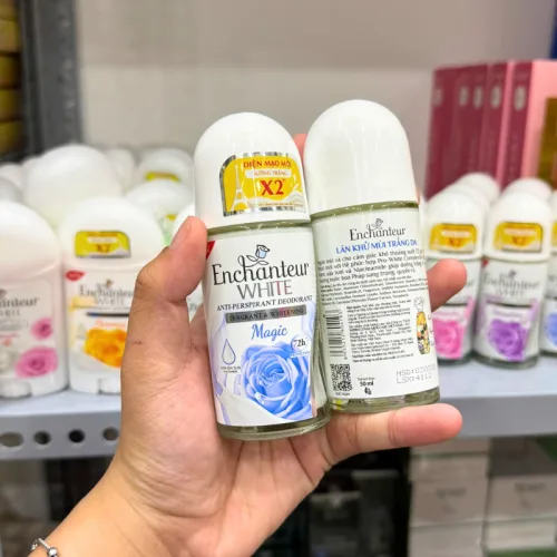 Lăn Khử Mùi Enchanteur Magic 72h 50ml - Lăn Nách Dưỡng Sáng Da Màu Xanh Dương