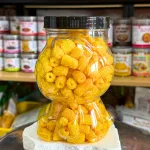 Nui Vàng Chiên Tỏi Ớt Đậm Vị 330g - Hũ Gấu Lớn