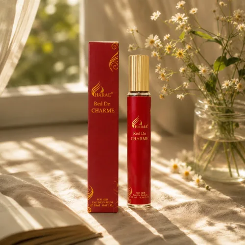Khi lịch trình kéo dài, chai nhỏ giúp việc mang theo gọn hơn — Nước Hoa Nam Charme Red De