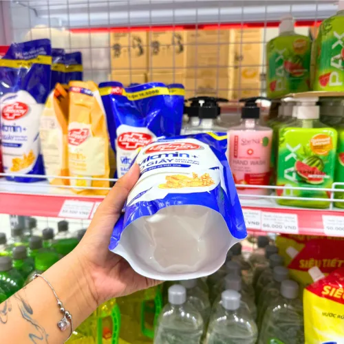 Nước Rửa Tay Lifebuoy Sữa Gạo Và Mật Ong Túi 1kg - Túi Xanh Dương