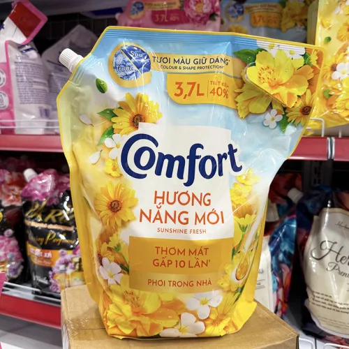 Nước Xả Vải COMFORT Hương Nắng Mới Phơi Trong Nhà 3,7 Lít - Túi Vàng