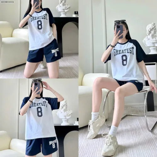 Đồ bộ quần đùi áo tay ngắn in số 8 tay áo cùng màu quần