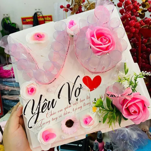 Quà Tặng 8-3 Khuôn Hoa Đựng Tiền Cho Phái Đẹp