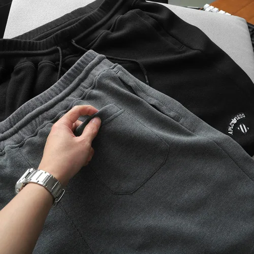 Quần Short Thun Nam Thêu Nổi Logo Chữ (Size Từ 50-80kg)