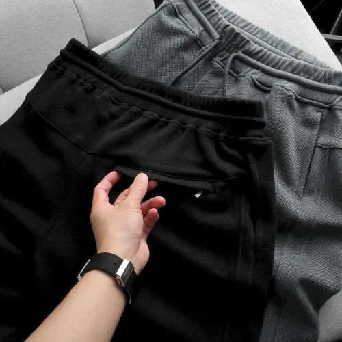 Quần Short Thun Nam Viền Sọc Thêu Logo Chữ