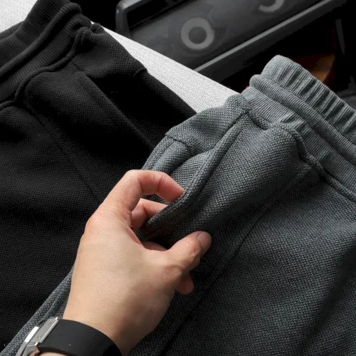 Quần Short Thun Nam Viền Sọc Thêu Logo Chữ