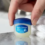 Sáp Dưỡng Môi Vaseline Original Mềm Mịn 7g