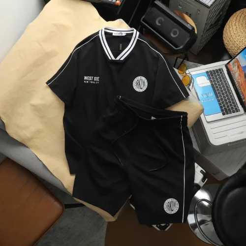 Set Bộ Nam - Set Bộ Áo Thun Nam Cổ Tròn In Logo Trước Ngực & Quần Short Phối Sọc Đen Trẻ Trung Bigsize
