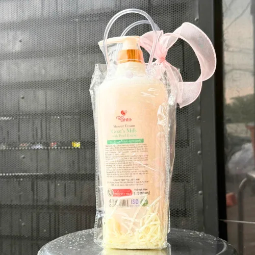 Set Giỏ Quà Tặng Sữa Tắm Nước Hoa Yoo White Hương Sữa Dê Và Ngọc Trai 1200ml